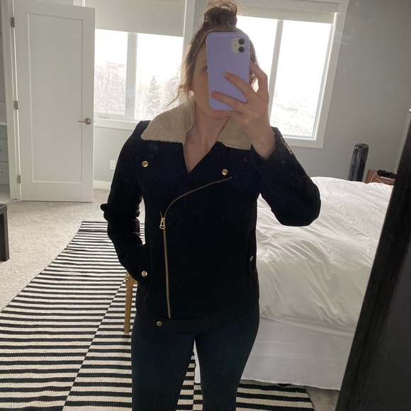 Black Wool Blend Jacket with Lamb Collar - Picture 4 of 10